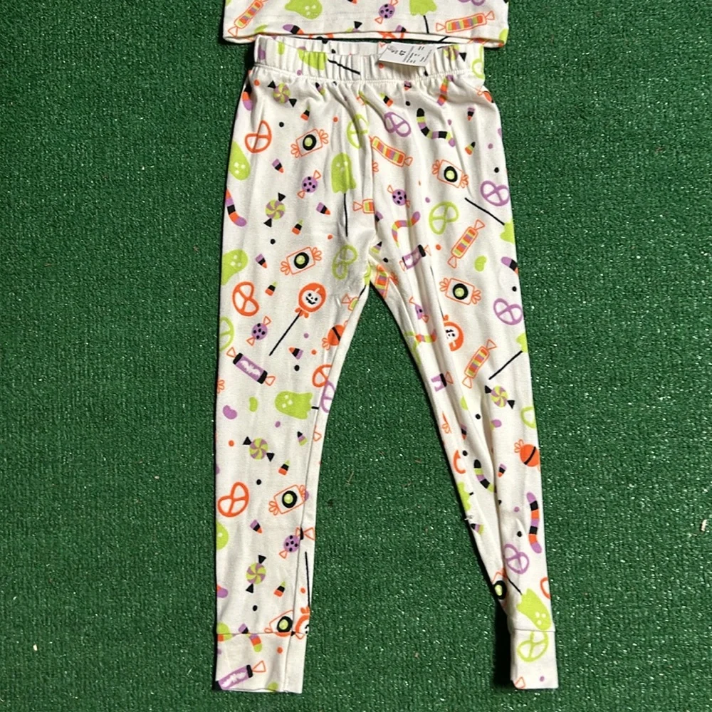 NWT Girls Cat and Jack 4T Ghosts and Candy pajama onesie